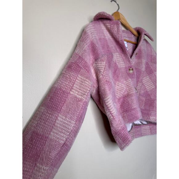 Greylin Nate Cozy Pink Plaid Cropped Fuzzy Jacket SMALL - Picture 3 of 8